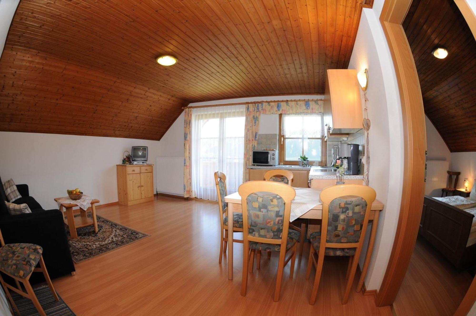 Haus Lukasser Грёбминг Экстерьер фото